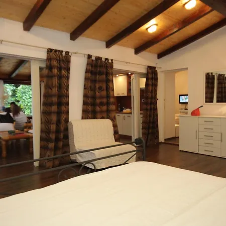 בית נופש Family Friendly House With A Parking Space - 7914 אופטיה