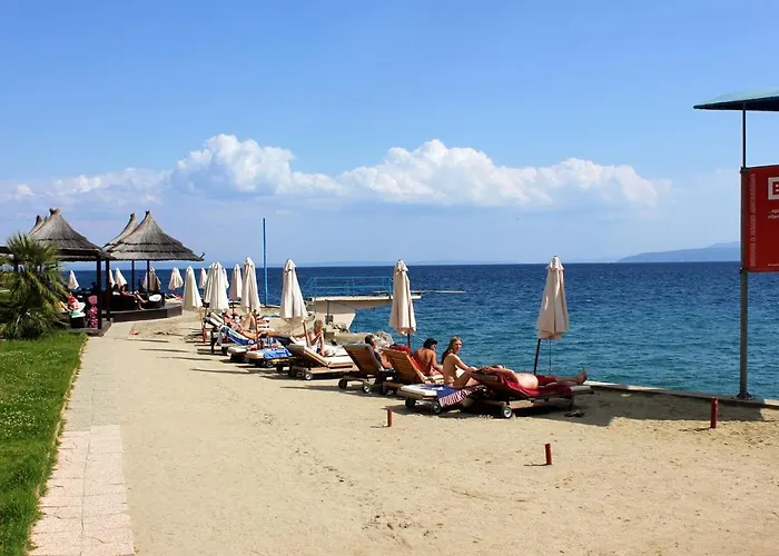 Family Friendly House With A Parking Space - 7914 Semesterbostad *