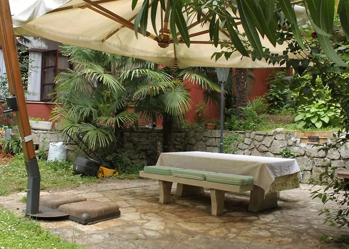 Semesterbostad Family Friendly House With A Parking Space - 7914 Opatija