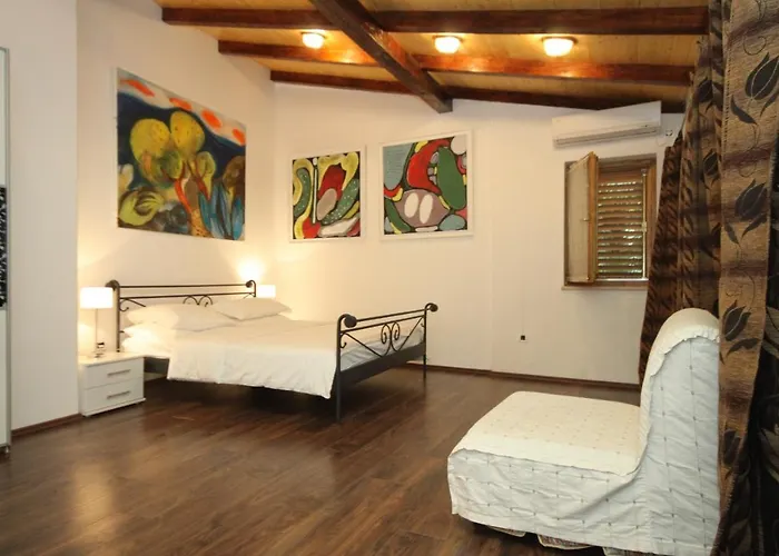 Holiday home Family Friendly House With A Parking Space - 7914 Opatija