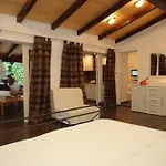 Vakantiehuis Family Friendly House With A Parking Space - 7914 Opatija