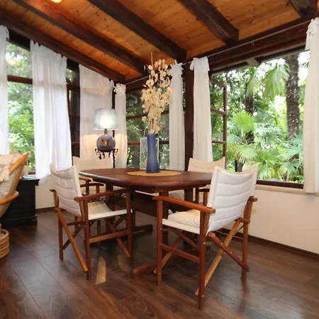 Family Friendly House With A Parking Space - 7914 *